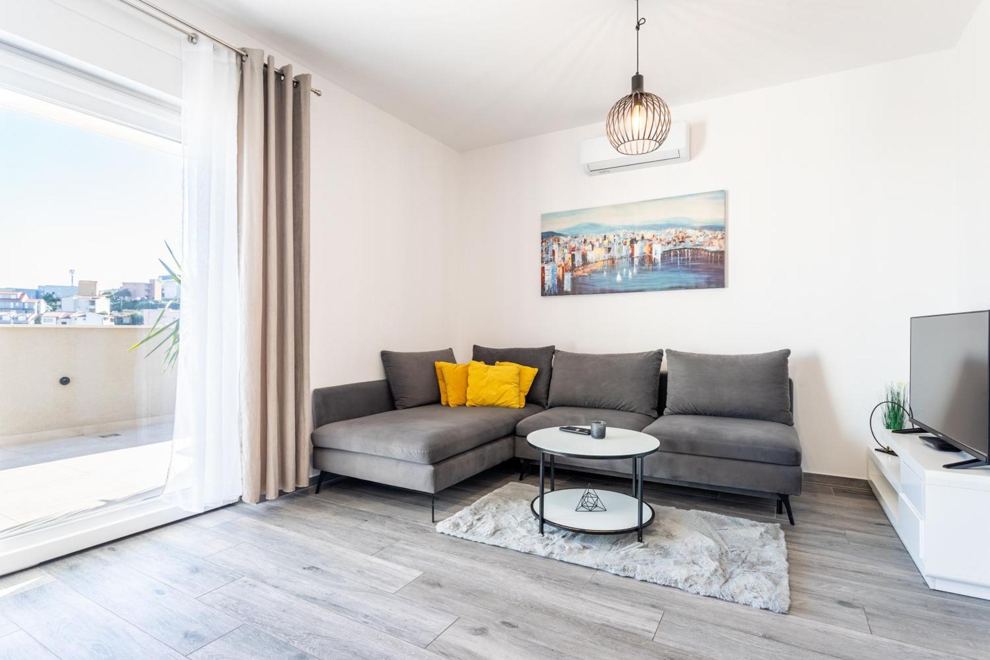 New Luxury 3-Bedroom Penthouse With Huge Terrace Split Kültér fotó