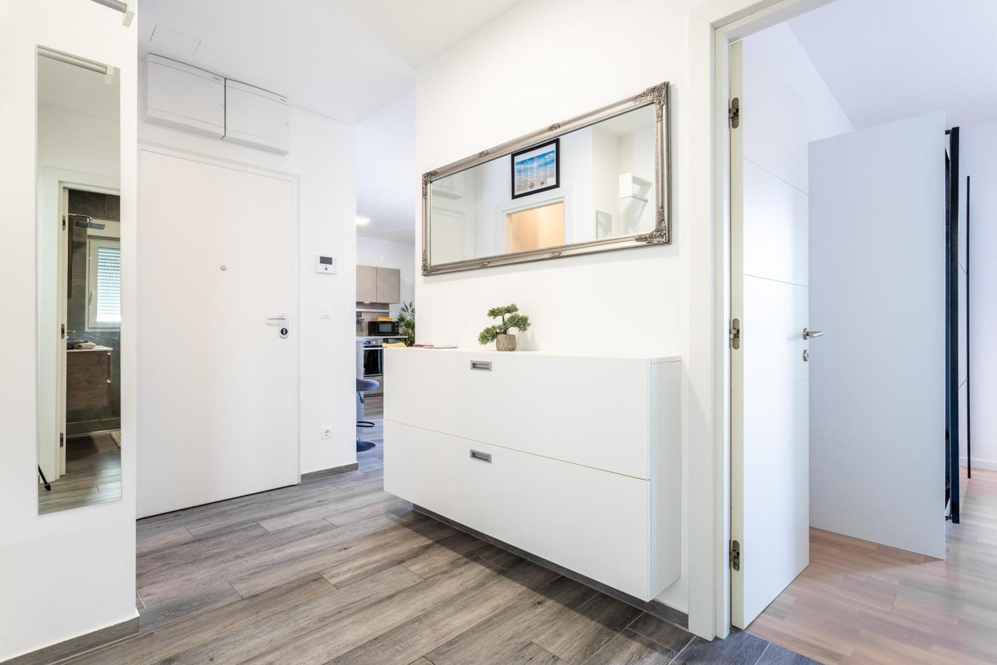 New Luxury 3-Bedroom Penthouse With Huge Terrace Split Kültér fotó