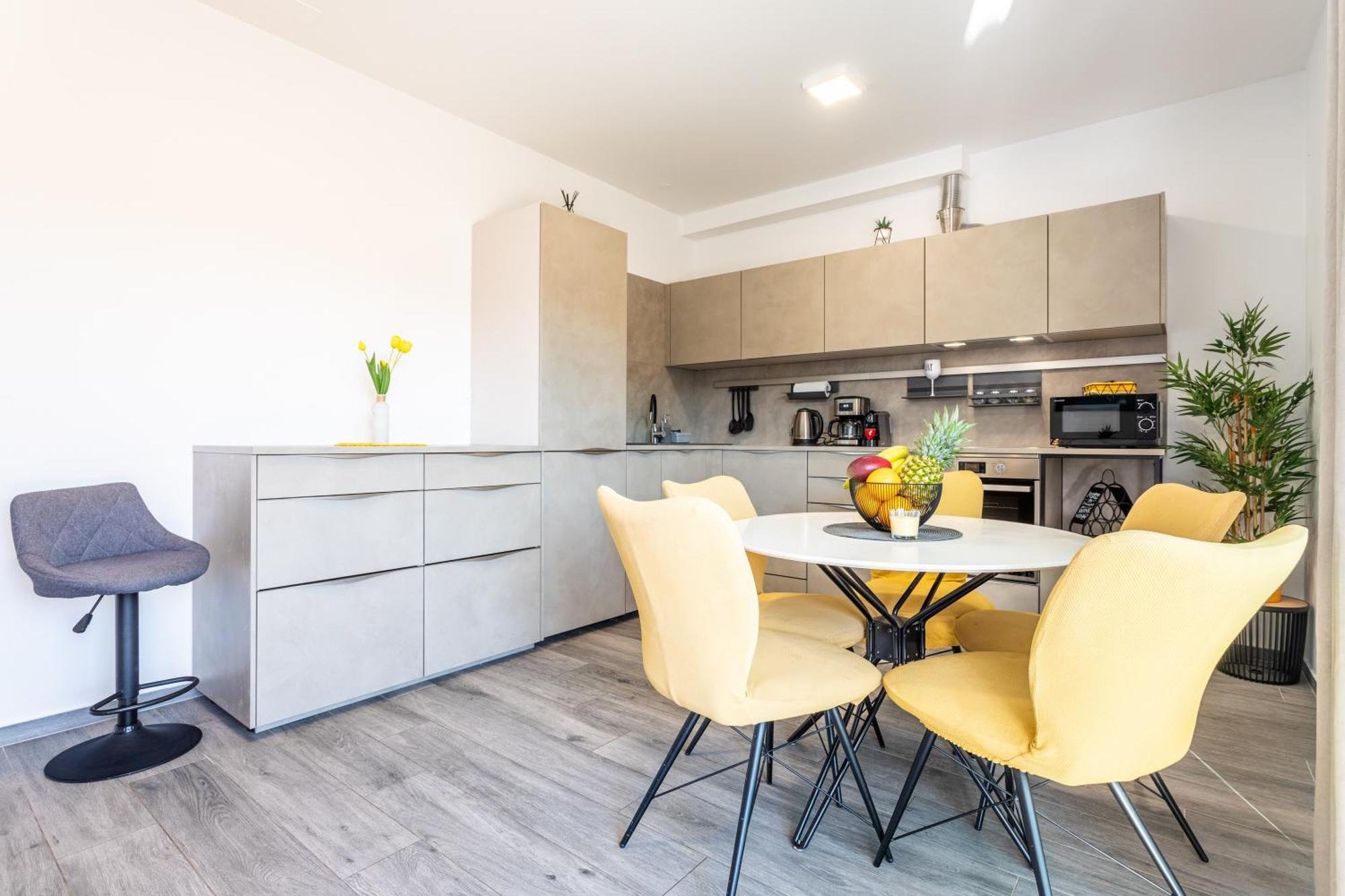 New Luxury 3-Bedroom Penthouse With Huge Terrace Split Kültér fotó